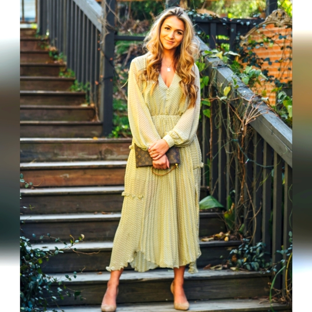 MPIC WOMENS MAXI DRESS SIZE M LIGHT SAGE GREEN GEOMETRIC PLEATED LONG SLEEVE